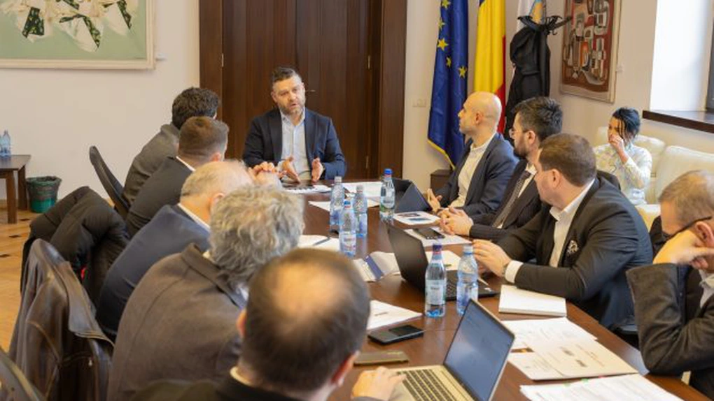 Ciucu spune că 115 dintre cele 400 de autobuze Otokar ale STB sunt stricate. Primarul anunță că s-a înțeles cu compania ca în două luni 95% dintre acestea să fie pe traseu