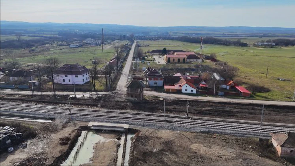 Calea ferată Cluj - Oradea: Detaliul implementat pe tronsonul de la graniță care i-a surprins plăcut pe pasionații de infrastructură