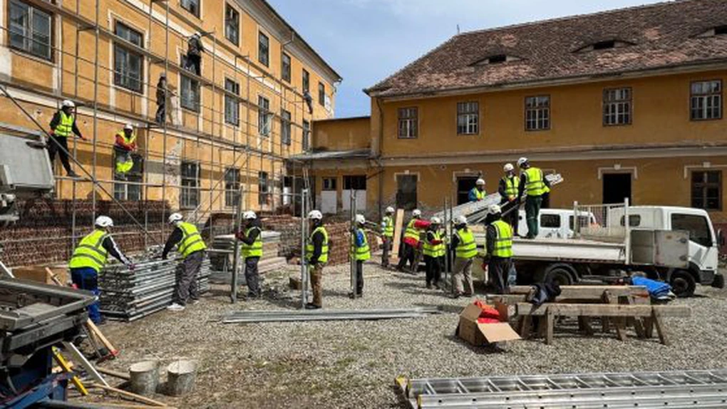 STRABAG România devine partener strategic al organizației „Ambulanța pentru Monumente” pentru a sprijini conservarea fostei mănăstiri a Ursulinelor din Sibiu