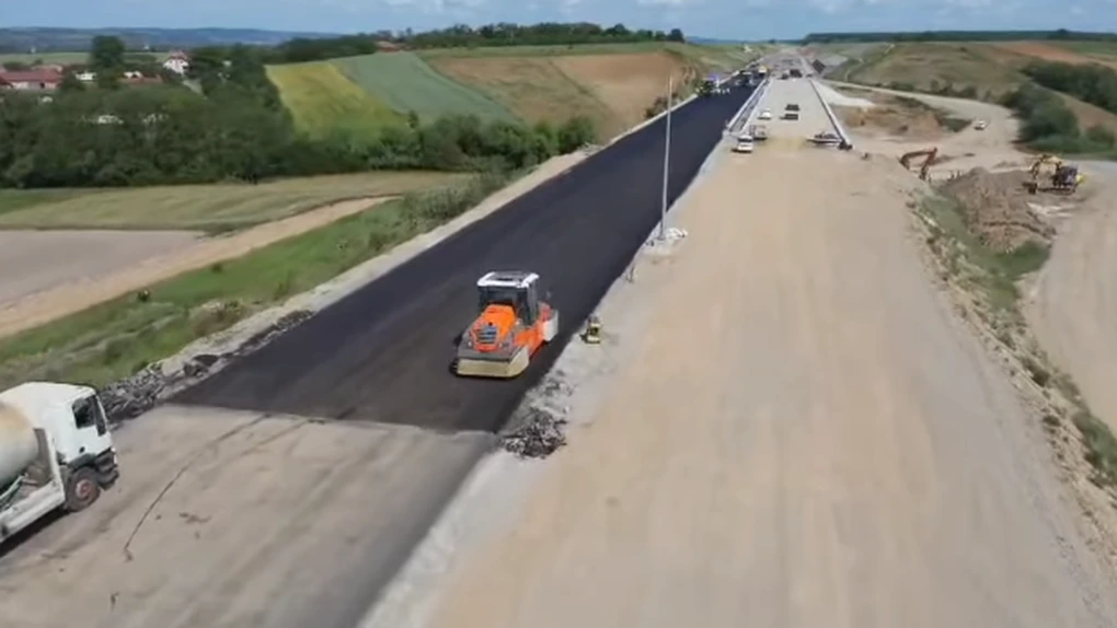 Umbrărescu a rămas fără bitumul necesar construcției de autostrăzi, dar România este prima sursă de bitum a Ucrainei
