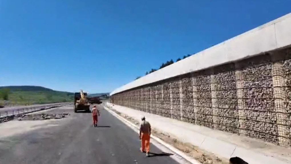 VIDEO Autostrada Transilvania: Umbrărescu, aproape de finalizarea lucrărilor și pe tronsonul Nădășelu - Zimbor