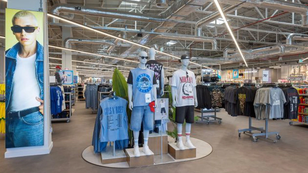 Primark a deschis un nou magazin în România, o investiție de 10 milioane de euro. Ce urmează pentru gigantul din retail până în 2027