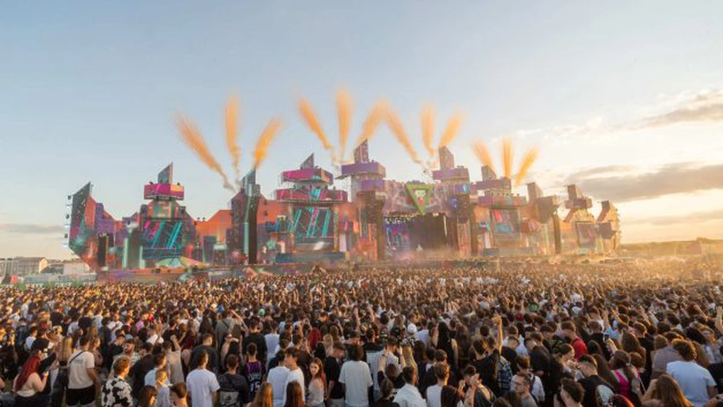 Efectul Nibiru la Costinești: Cât a ajuns să coste cazarea la Beach, Please! după ce Selly a cerut public „prețuri corecte”