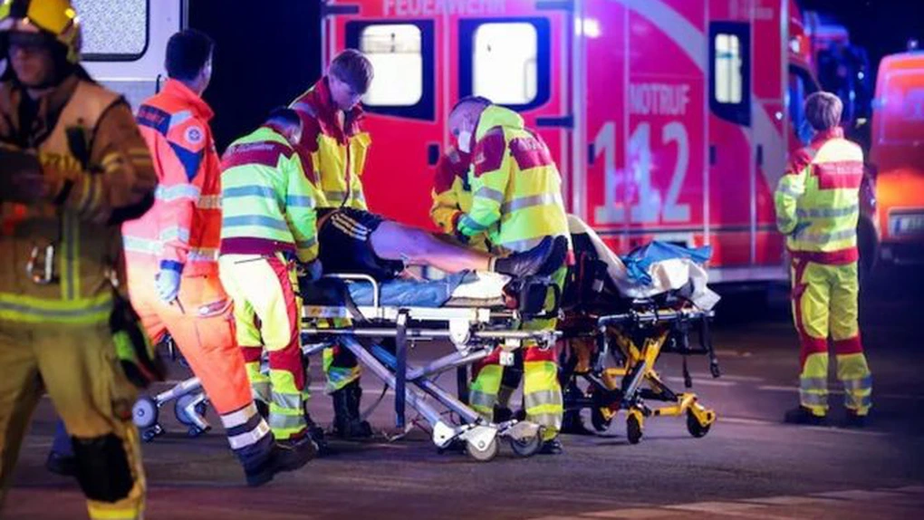 Tragedie la Berlin: Un mort şi 16 răniţi după ce o maşină a intrat în mulţime la Gay Pride