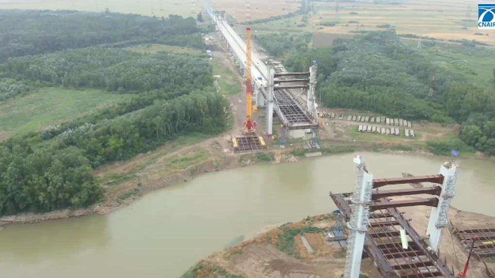 VIDEO Drumul Expres Brăila - Galați. Montarea unui nou segment de tablier la podul peste râul Siret, amânată din cauza ploilor
