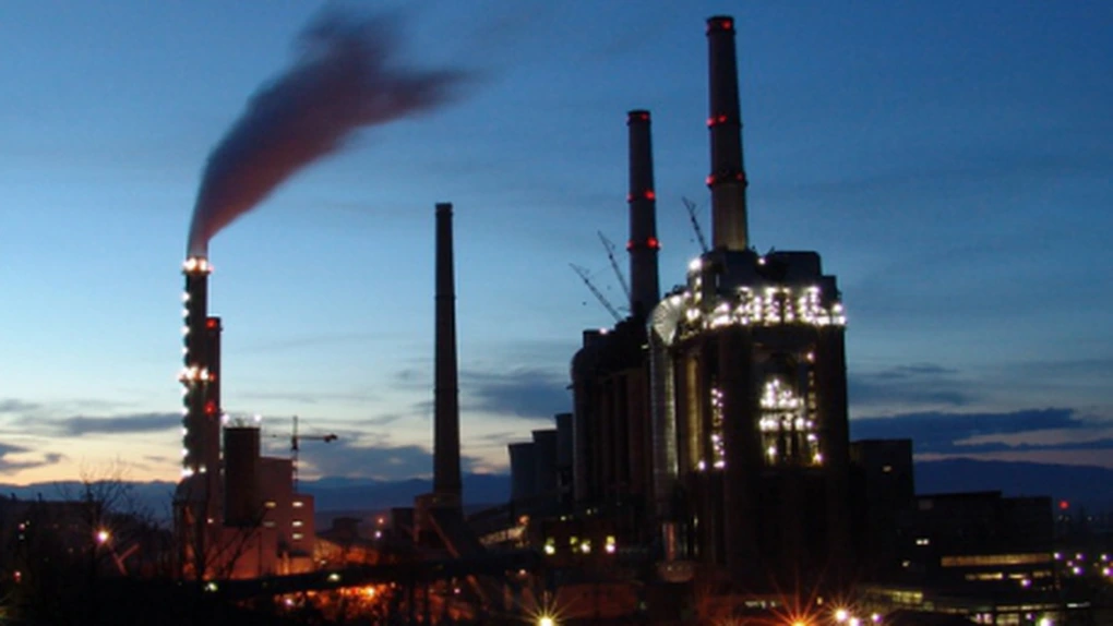 Şefa româncă de la Comisia Europeană spune că Europa se poate decarboniza fără să-şi închidă fabricile - Declaraţiile Roxanei Mânzatu despre revizuirea sistemului european de comercializare a certificatelor de emisii (EU ETS)