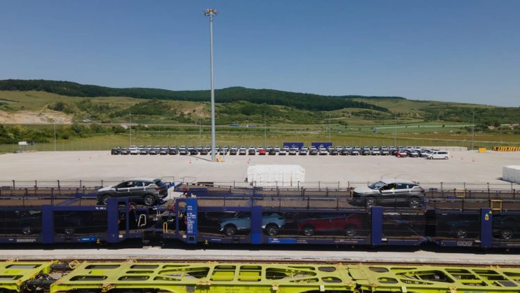 Gigantul DP World transformă Aiudul în hub de distribuție auto pentru sud-estul Europei. Primul transport de mașini din Belgia a ajuns în România