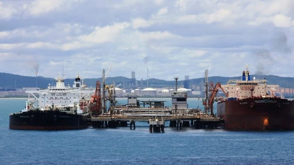 Tancurile petroliere stau la coadă pentru a încărca ţiţei în porturile din Venezuela