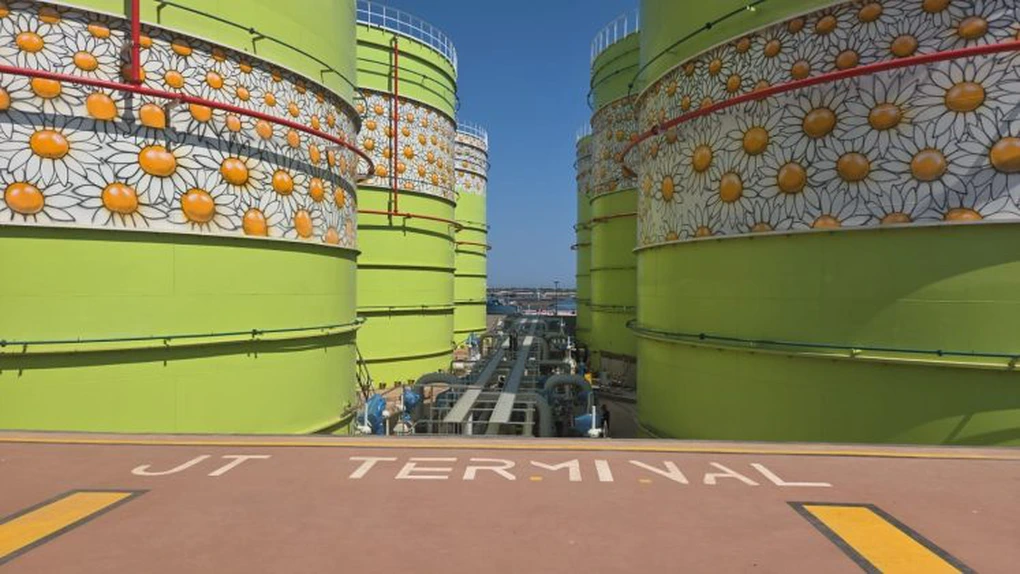 Nou terminal de carburanți în portul Constanța. JT Grup Oil a finzalizat unitatea care poate primi un milion de tone de produse petroliere pe an