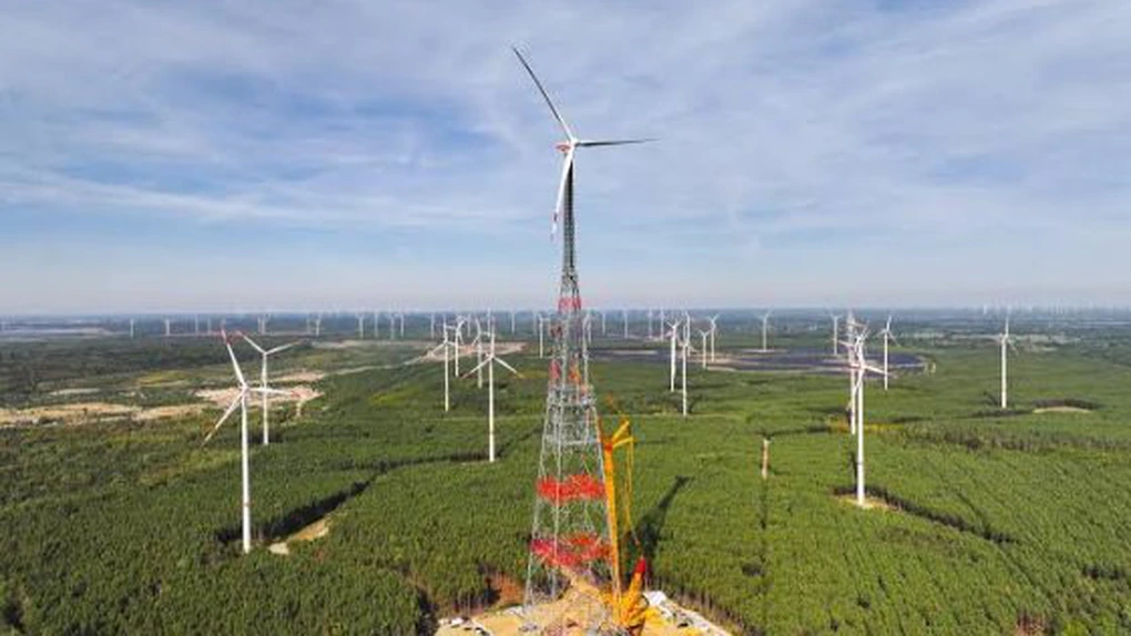 Cea mai înaltă turbină eoliană din lume, de 365 de metri, a fost construită în Germania