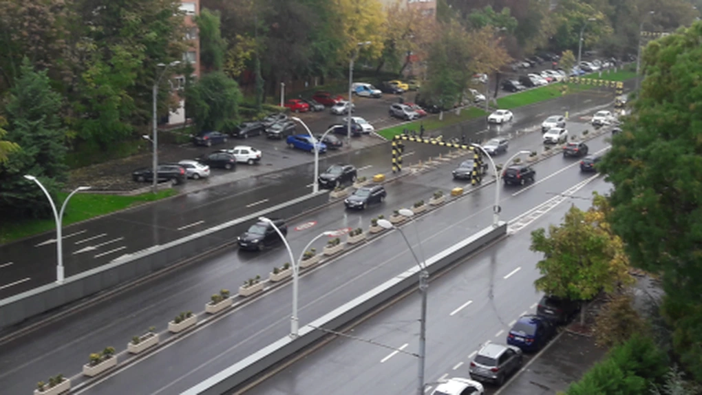 ANM: Vreme închisă în București până luni dimineața, cu ploi și vânt moderat