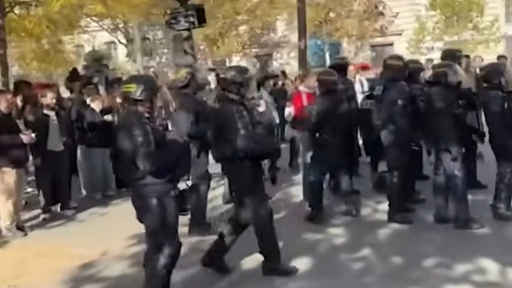 Proteste de amploare în Franța. 70.000 polițiști și militari au fost mobilizați. 135 de persoane au fost până acum reținute