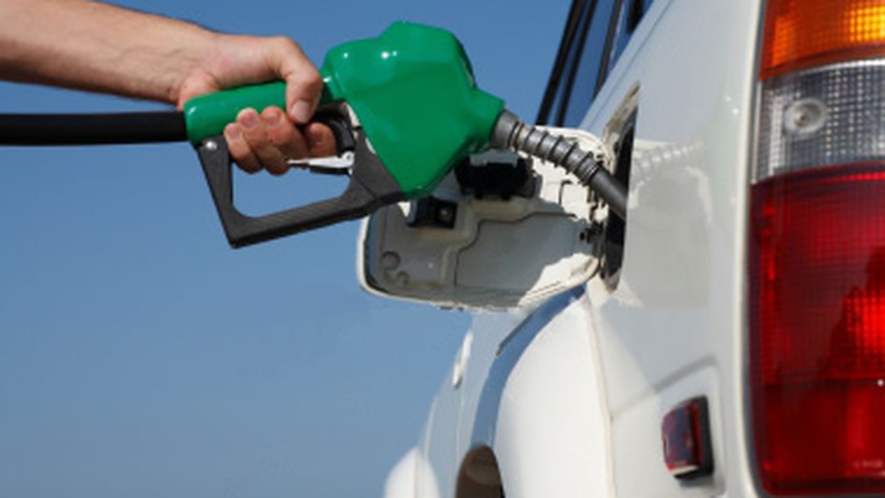 alimentare_cu_benzina_98905900