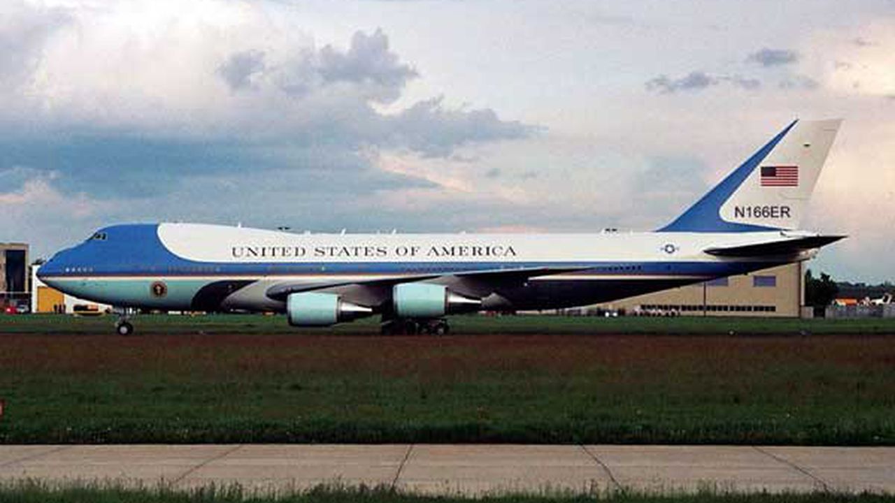 air_force_one_14120600