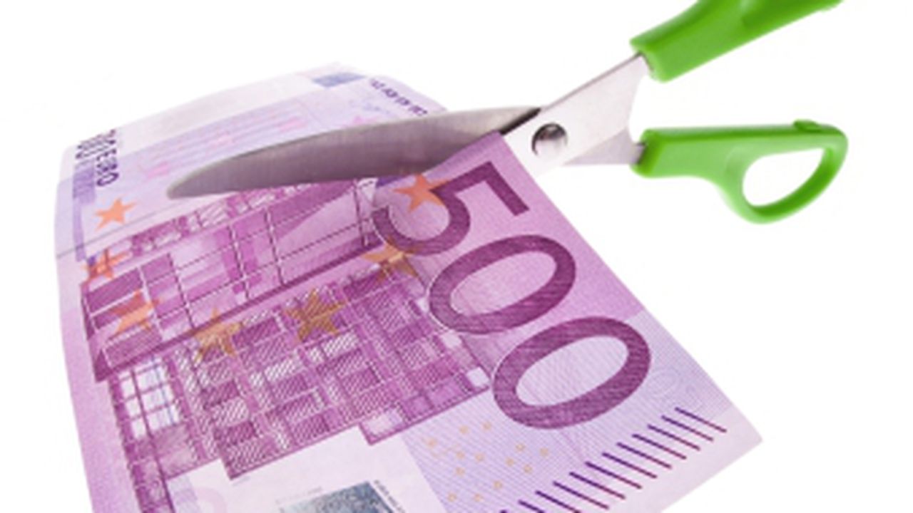 euro_cut_with_scissors_58924600_73131900