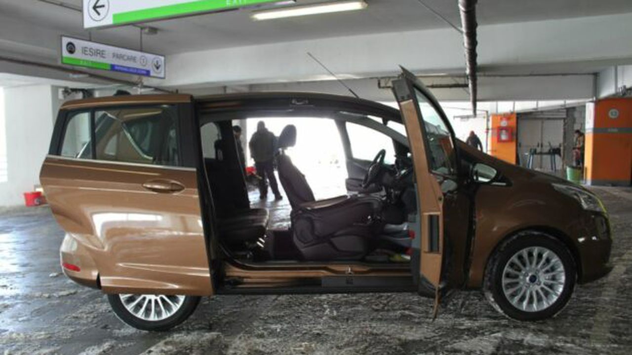 ford_b_max_6_41820200