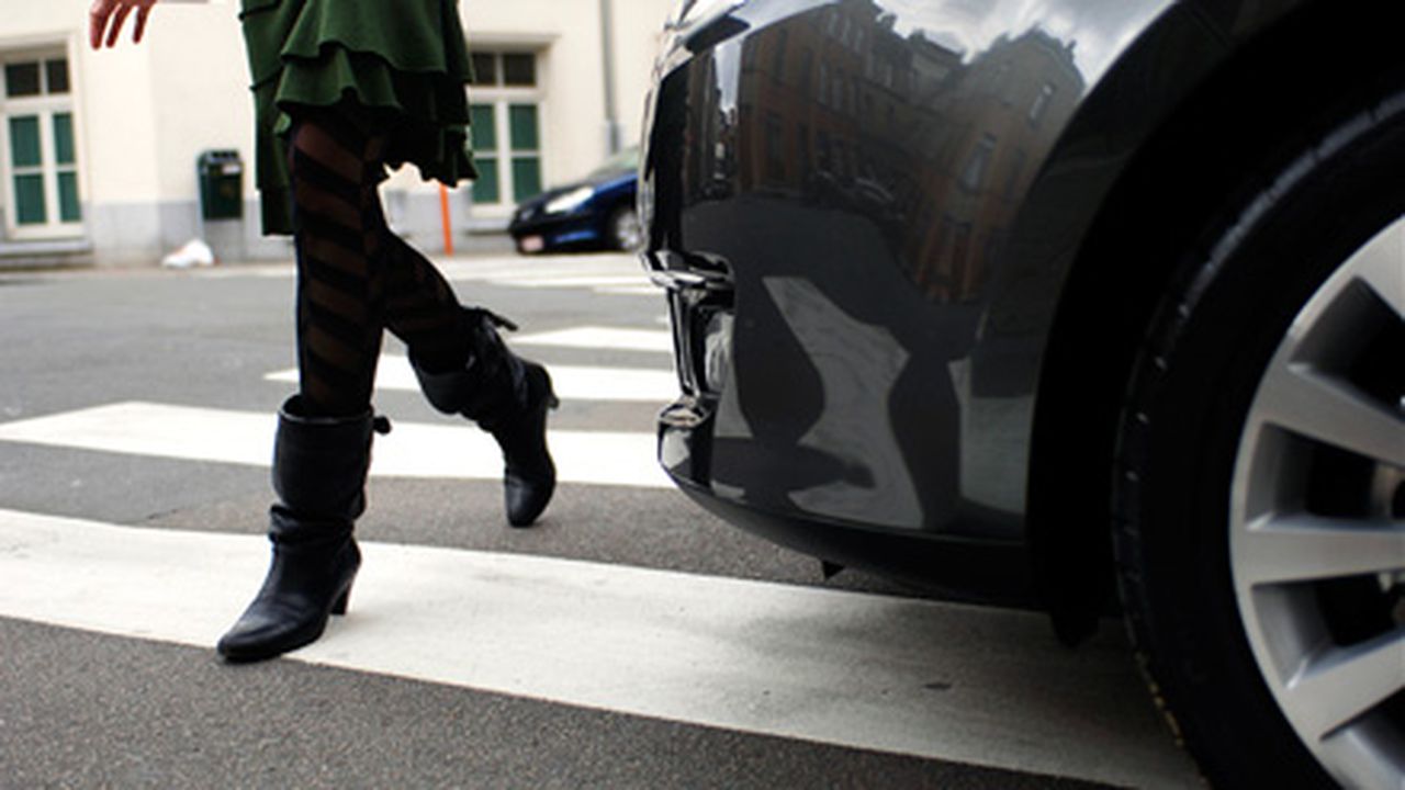 trecere_de_pietoni_90089300