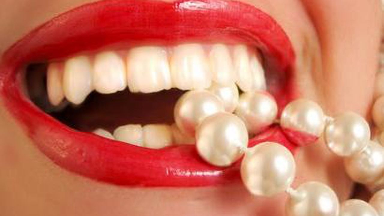 932retete_naturale_pentru_ingrijirea_albirea_dintilor_72117100