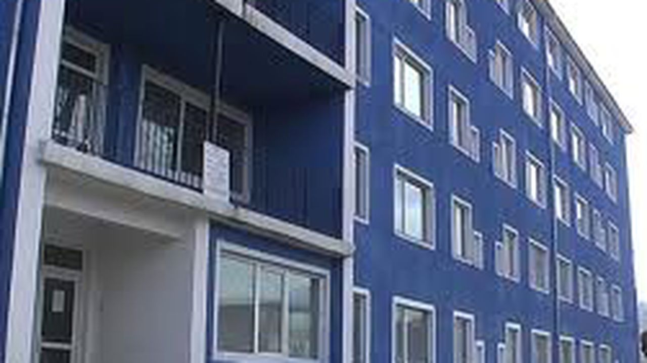 bloc_becali_99860400