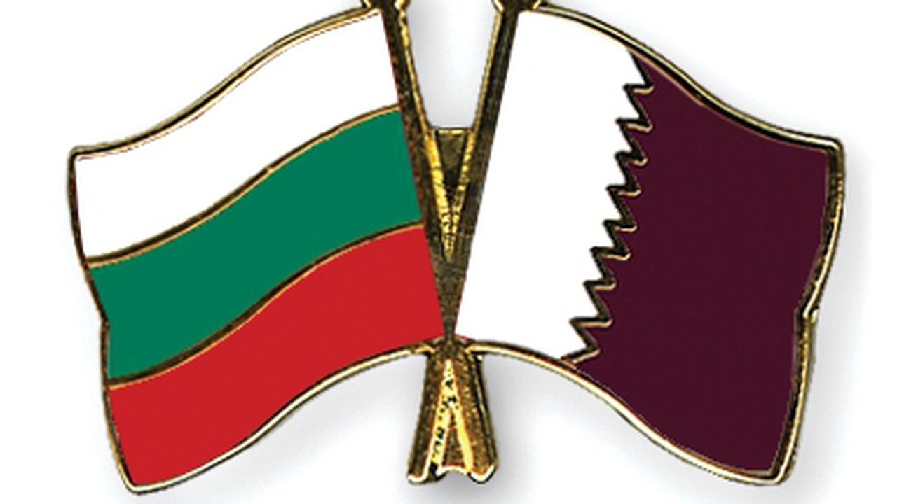 bulgaria_qatar_flag_pins_17506000