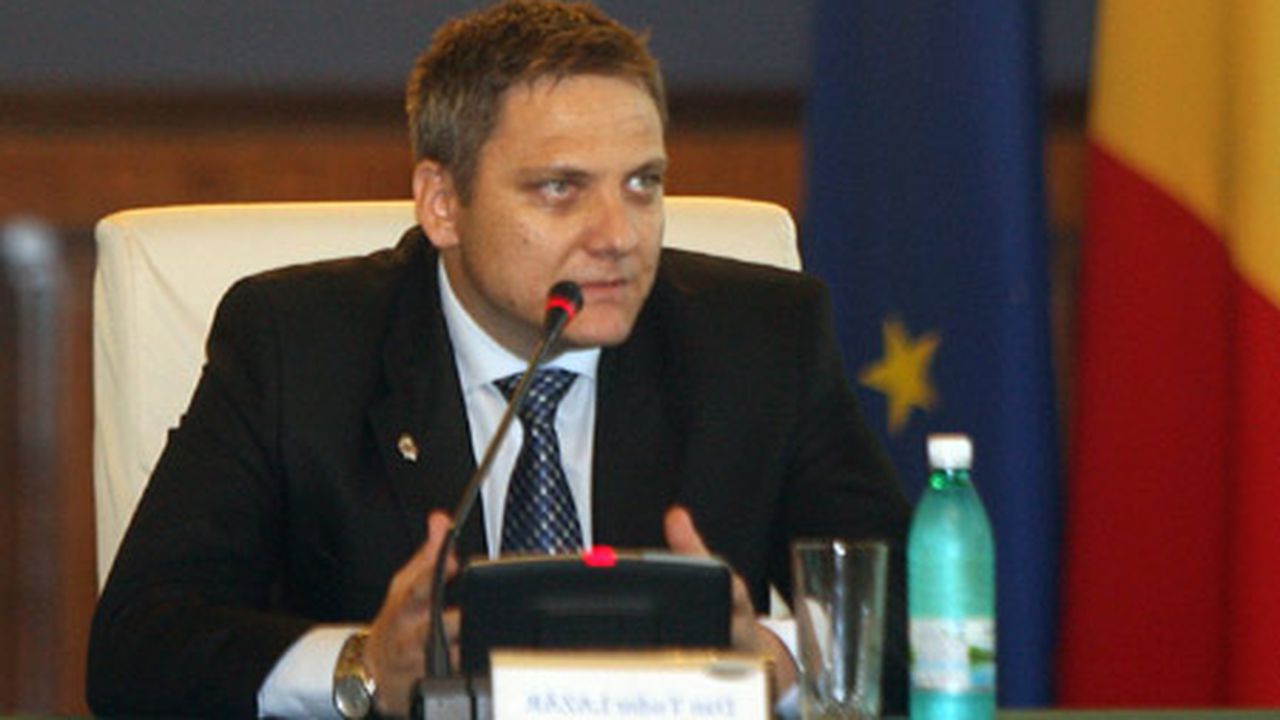 dan_lazar_02614400