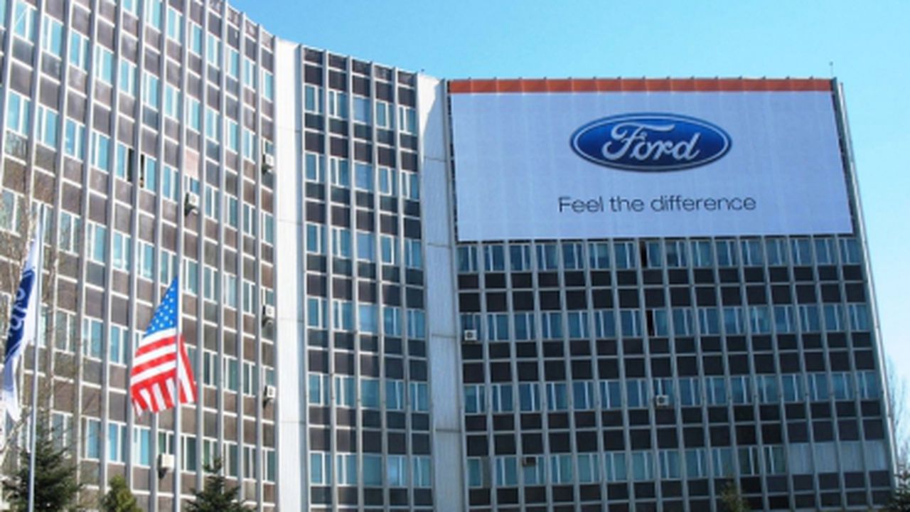 ford_fabrica_craiova_93974100_72691400