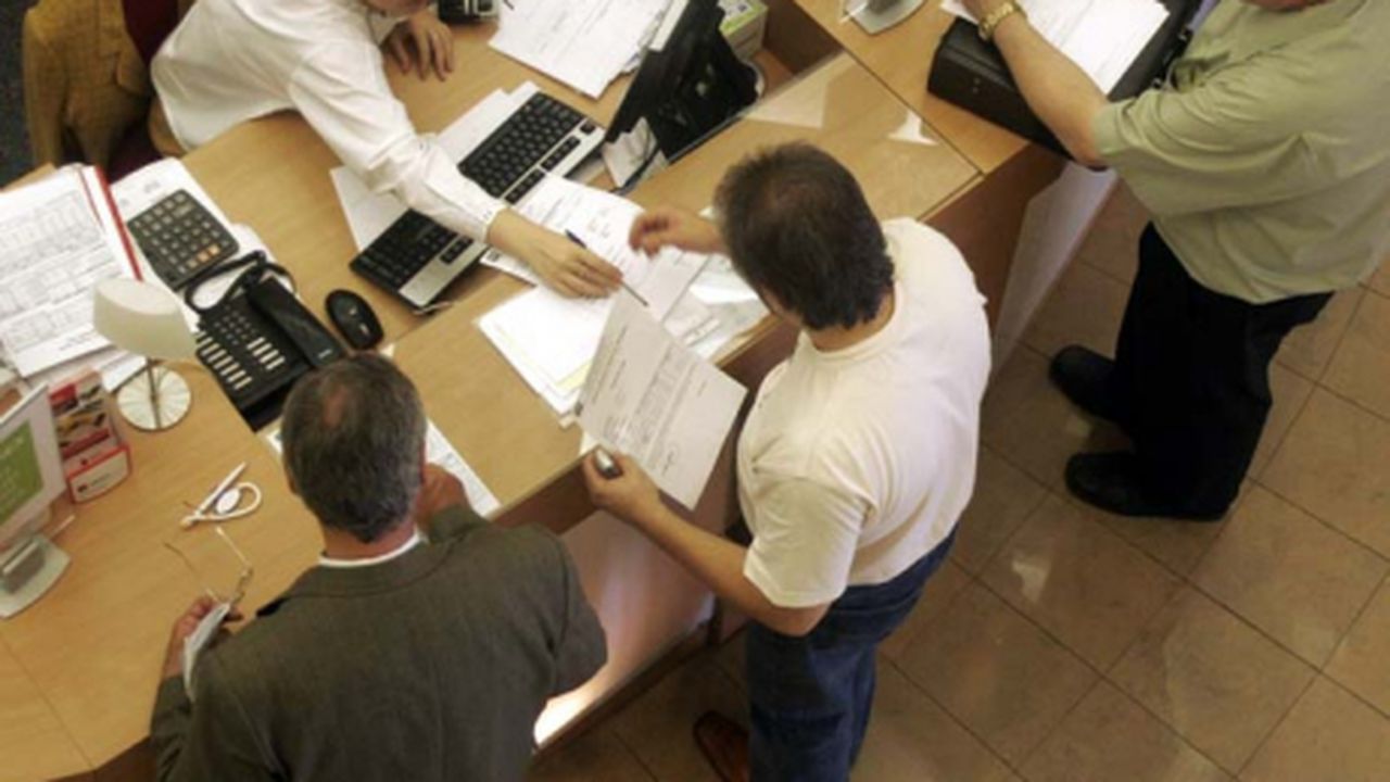 functionar_public_42821000_74898500