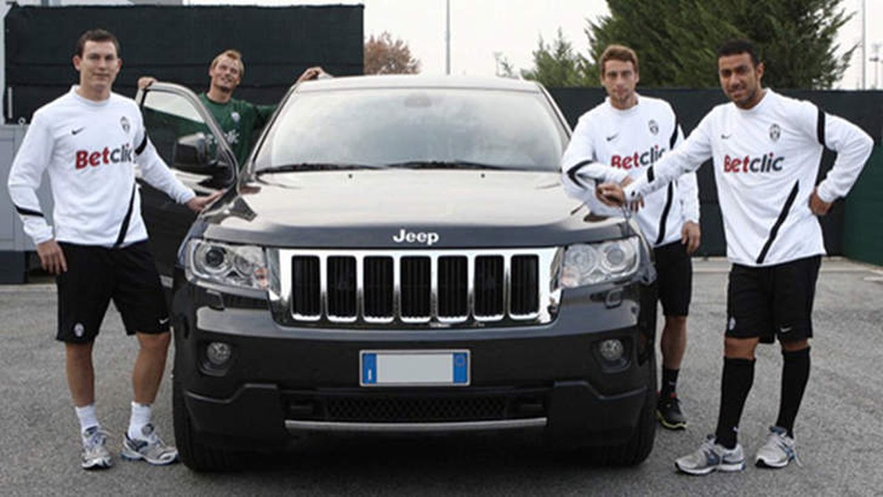 jeep_grand_cherokee_suvs_juventus_player_pictures_67673600
