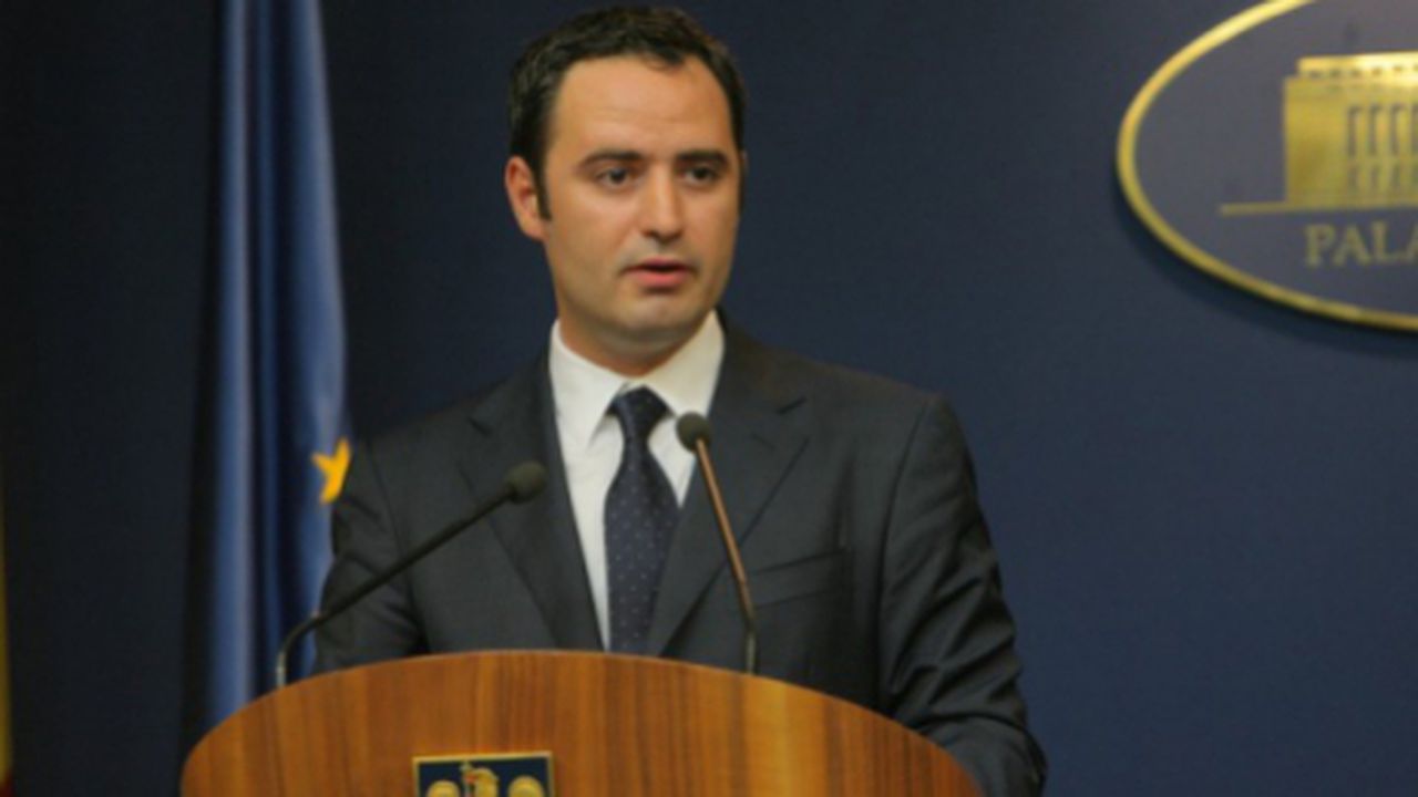 nazare_21693200_23631000_35132900