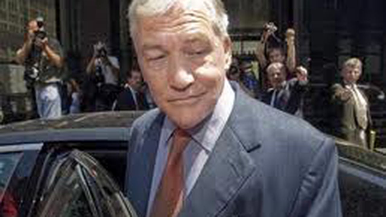 conrad_black_40375300