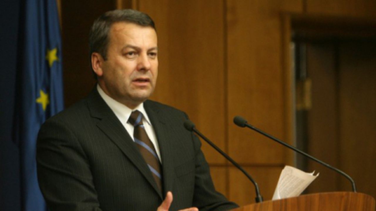 ialomitianu_51517700_89737600_14800600