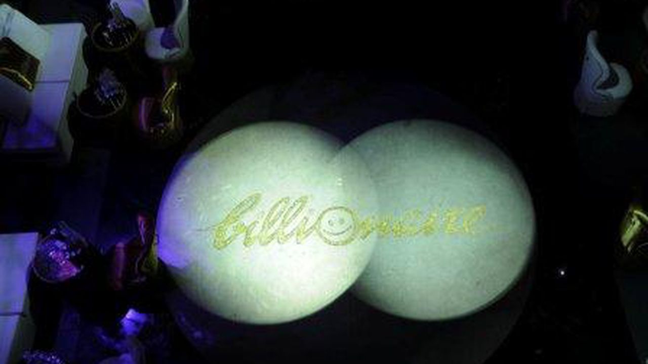 billionaire_12760600