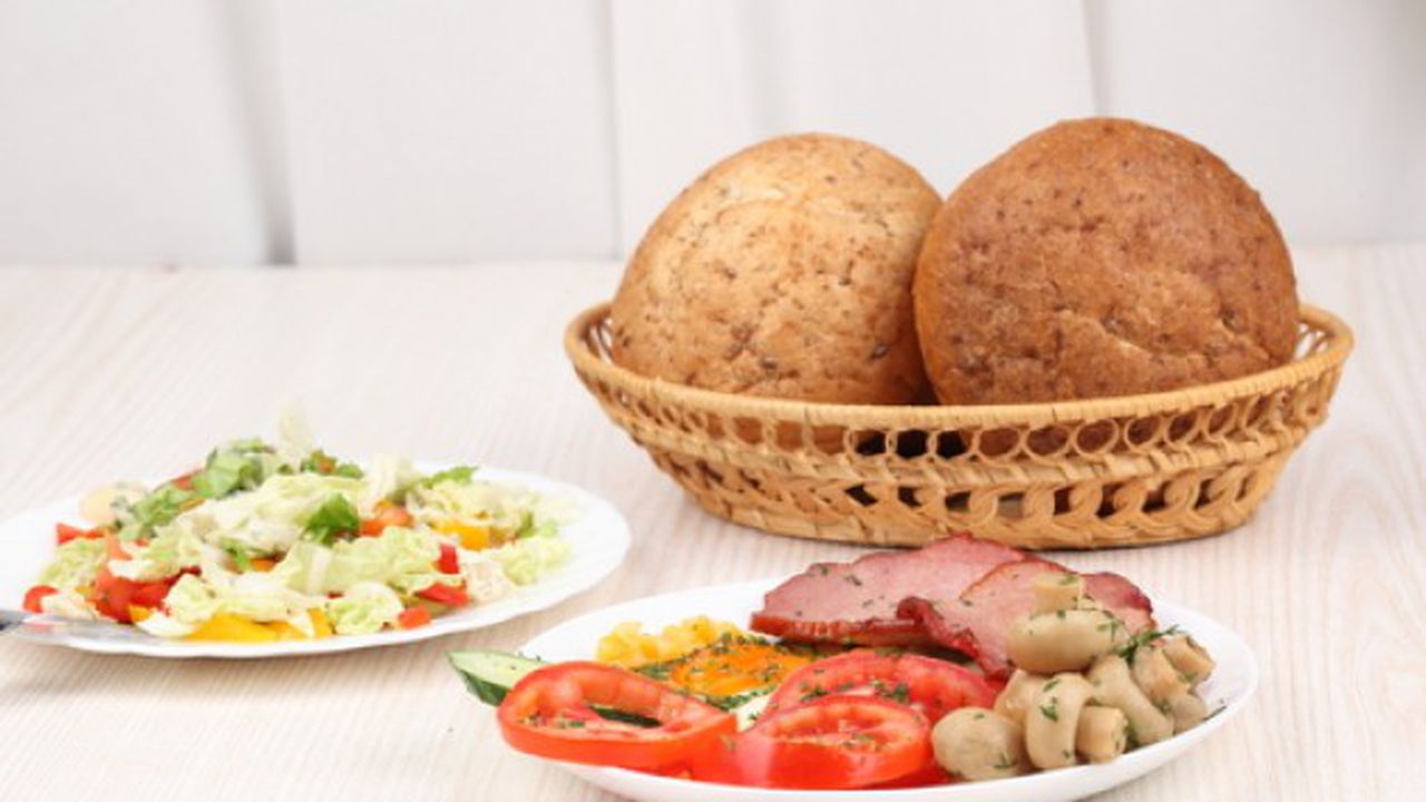 fast_food_eggs_with_mushrooms_breakfast_light_food_3318156_01552700