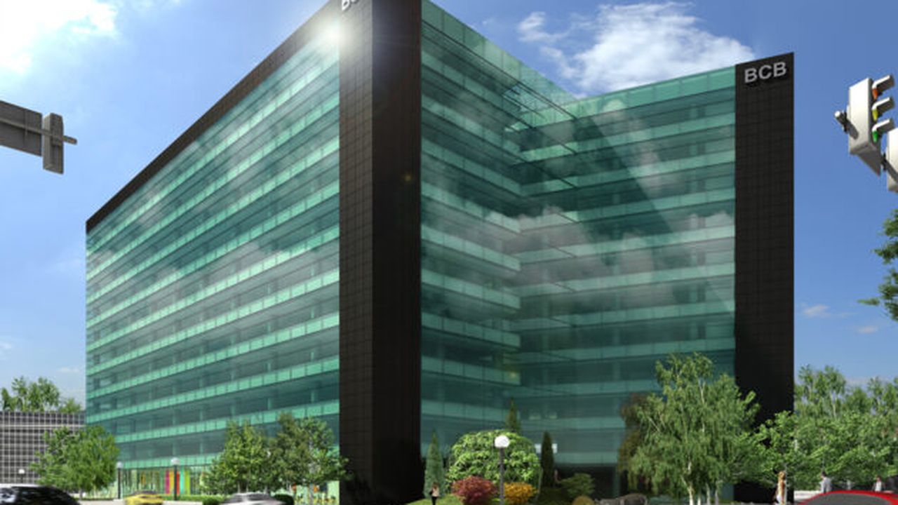 green_gate_s_group_47561100