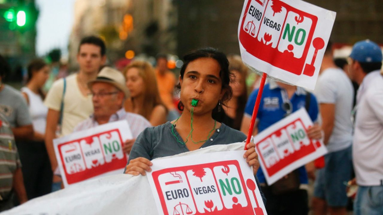 img_606x341_spain_eurovegas_demonstration_madrid_0909_21478900