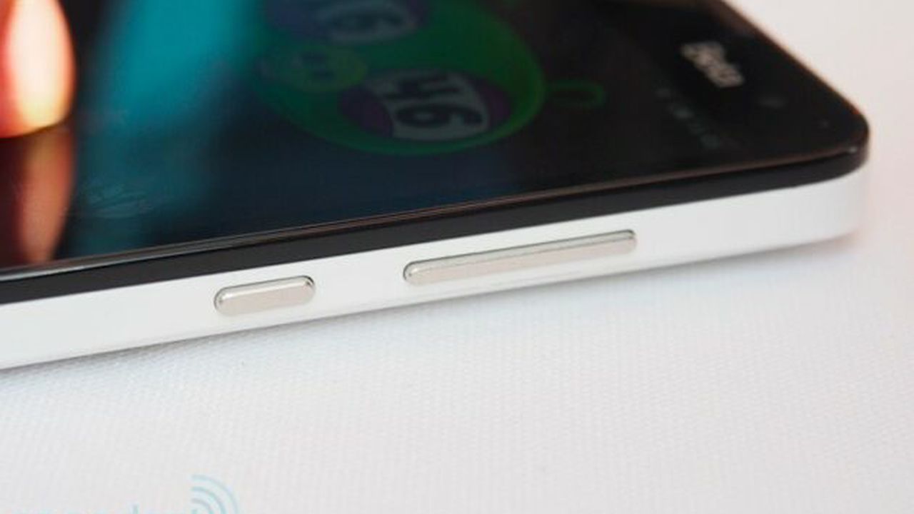 xiaomi_phone_2_hands_on2012_08_166_70398100