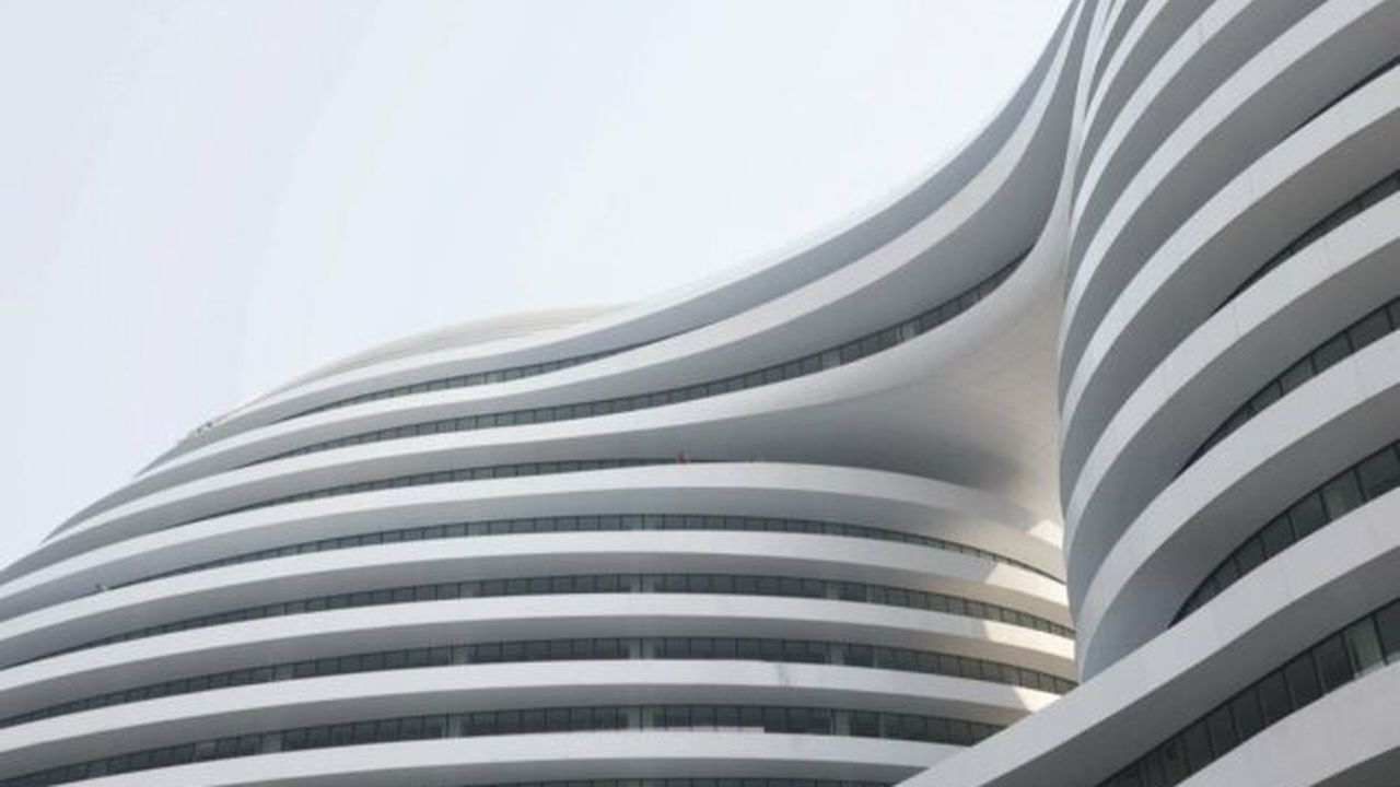 th_65d1300db123ce22f6e2569fb36764f8_galaxy_soho_zha_1210_5805_76631000