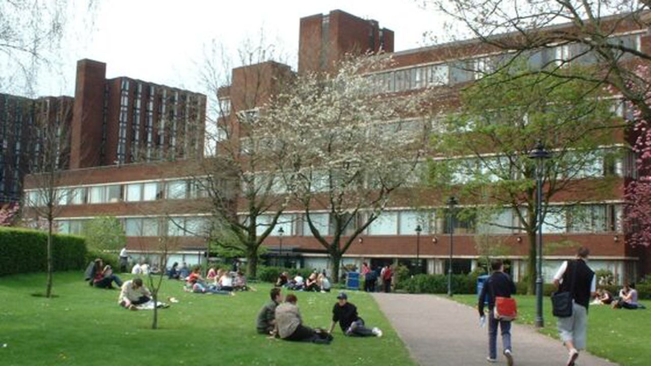 manchester_metropolitan-university-library_21982100