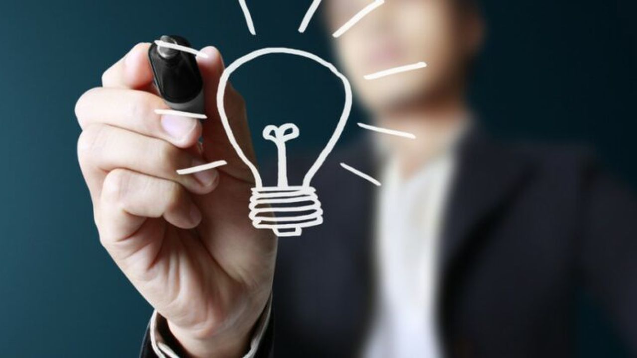 light_bulb_idea_think_brain_storm_03222900