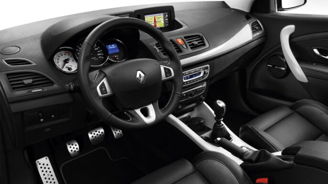new_renault_fluence_2013_interor_90426100