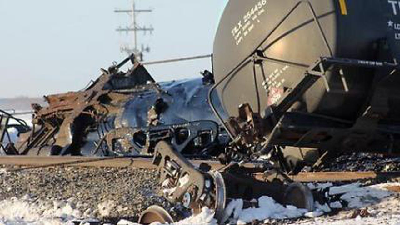 n_trainwreck_803_26770000