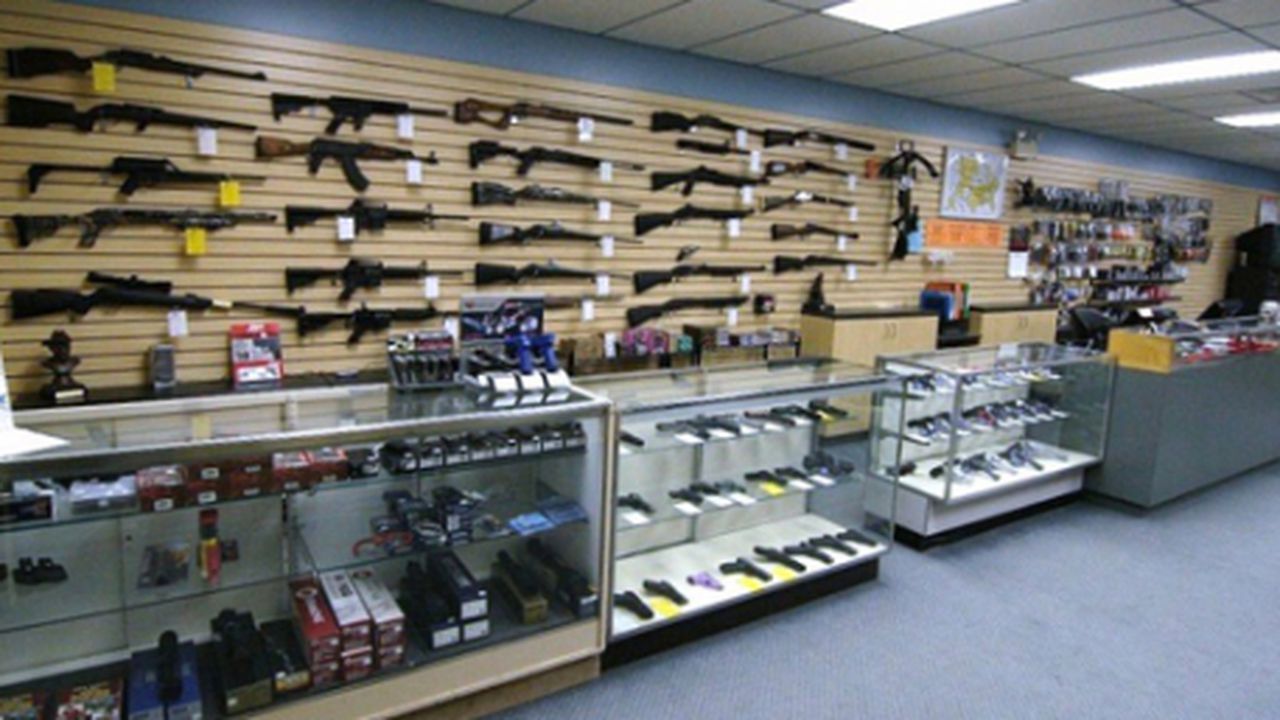 gun_sales_store_63329600_01815400