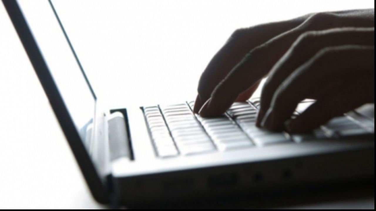 hacker_95236300_18181300