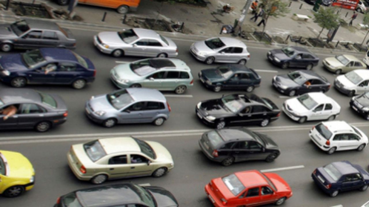 masini_auto_trafic_drumuri_aglomeratie_6577980_20986400_34322800_64727200