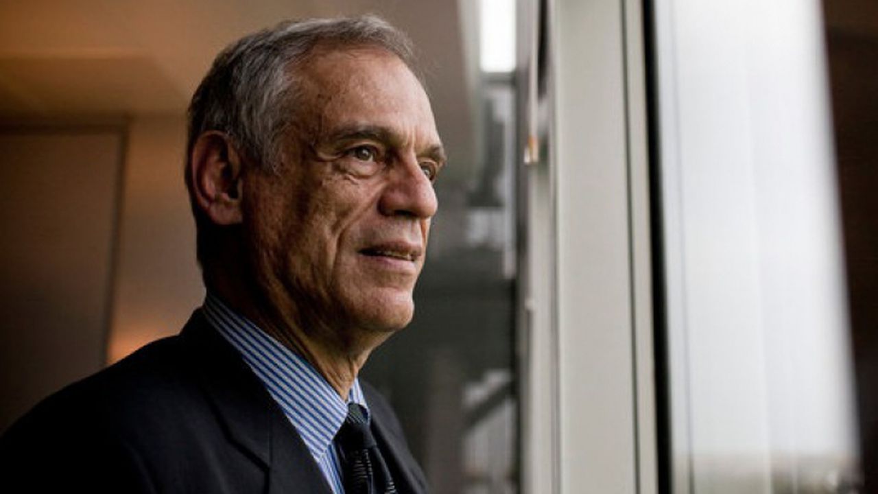 michalis_sarris_11230000