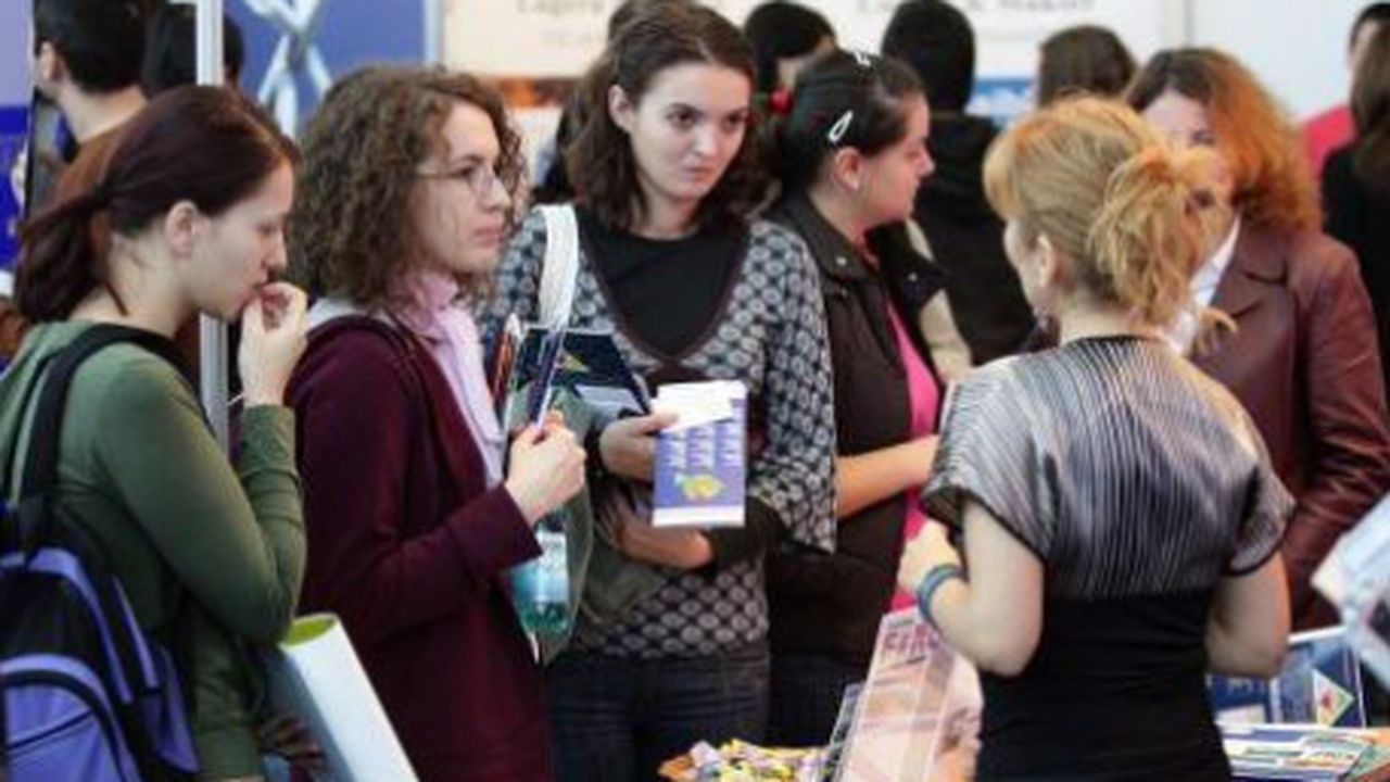 targ_de_joburi_66364500_30337600