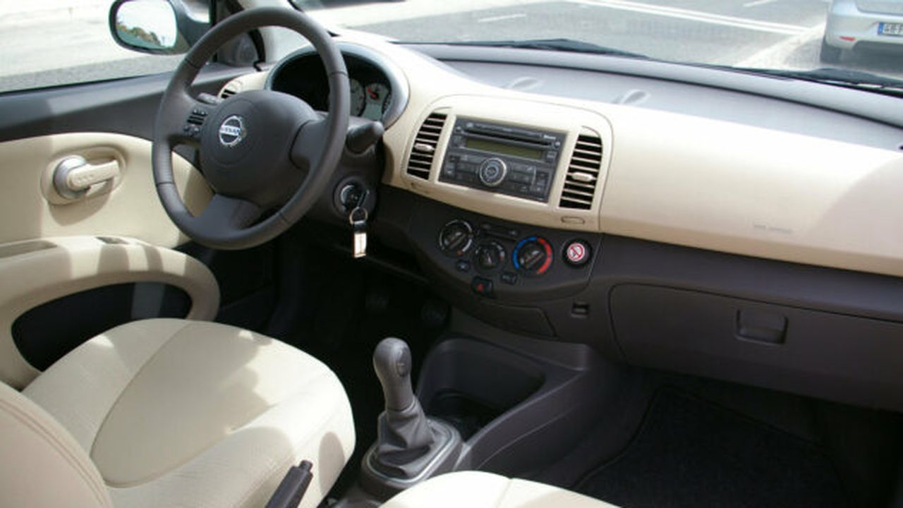 ag360_micra_int_93602400