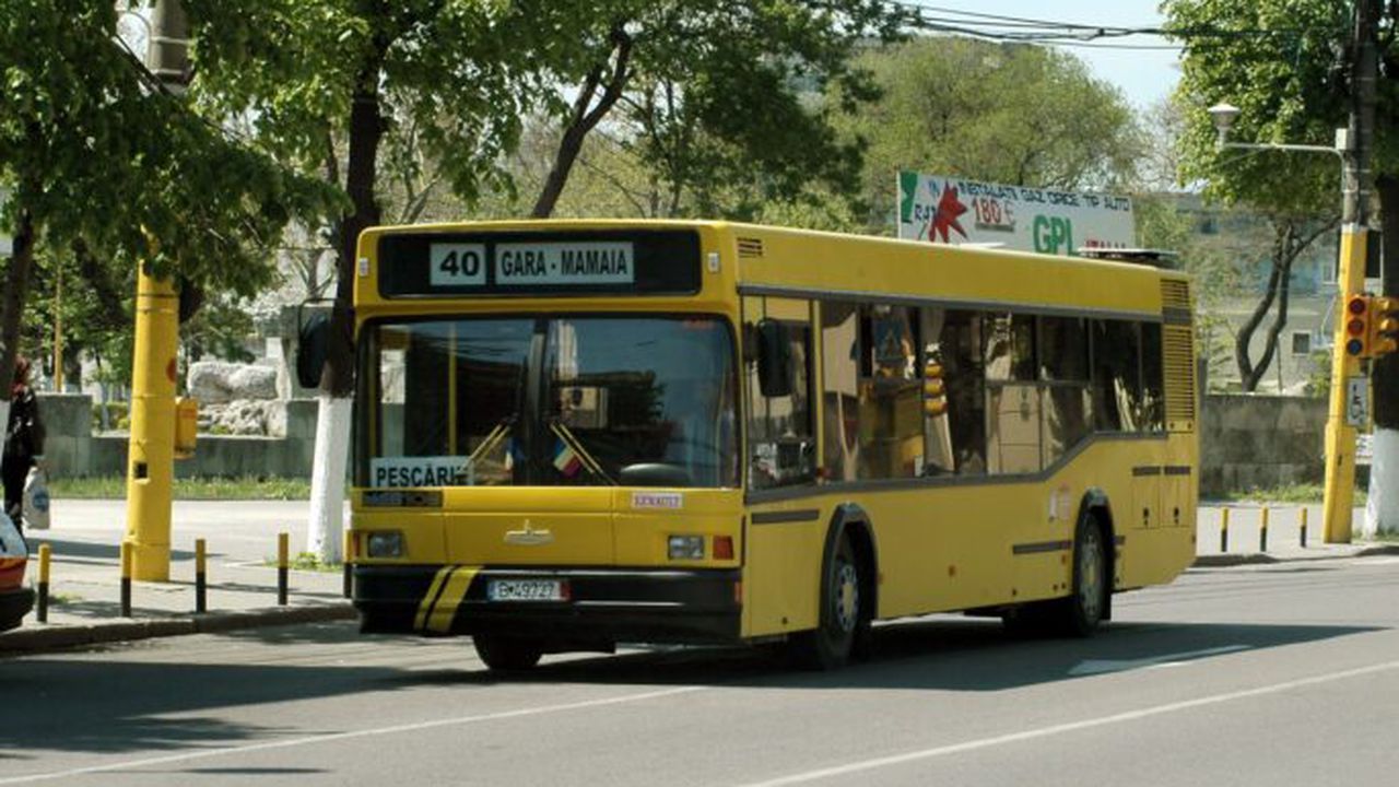 autobuz_45143500