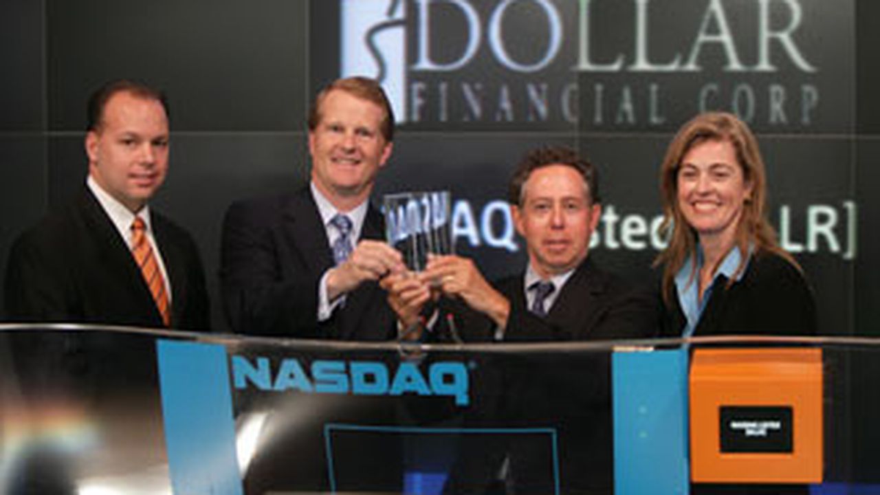 dollarfinancial_91445600