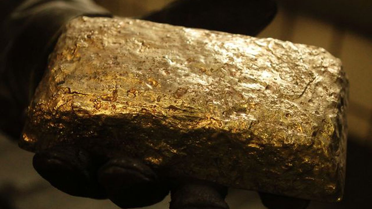 golden_bar_48696200